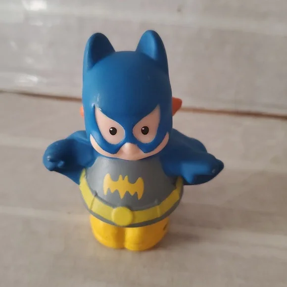 Kids Toy Figurine Set Of 6- Blue, Yellow, Red - Picture 6 of 15